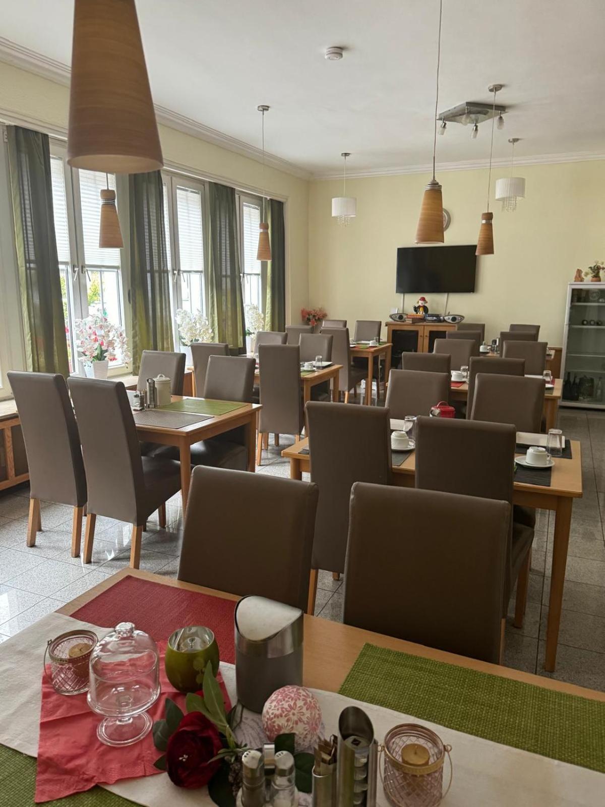 Hotel Drei Kronen 3*